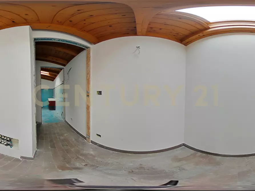 Immagine 95 di Pentalocale in vendita  in Via Lorenzo Maddem 67 a Acireale