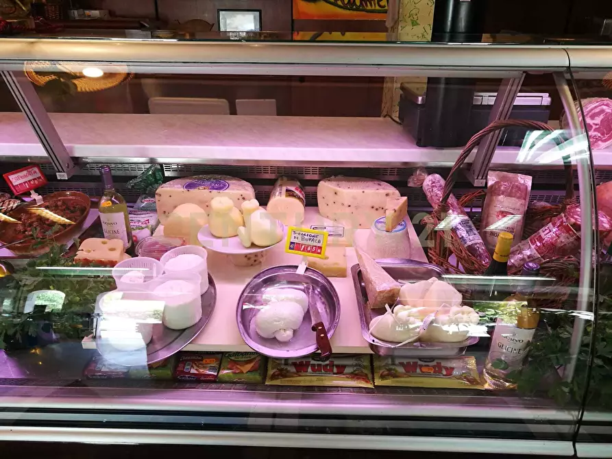 Immagine 18 di Locale commerciale in vendita  in Viale dei Lidi a Siracusa