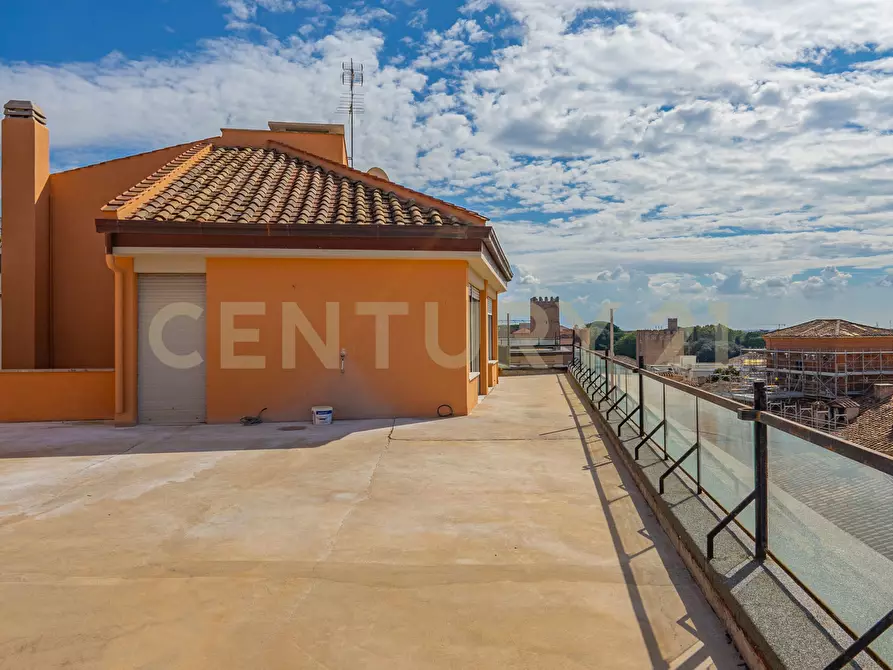 Immagine 27 di Attico in vendita  in Via dell'Olmata 30 a Roma