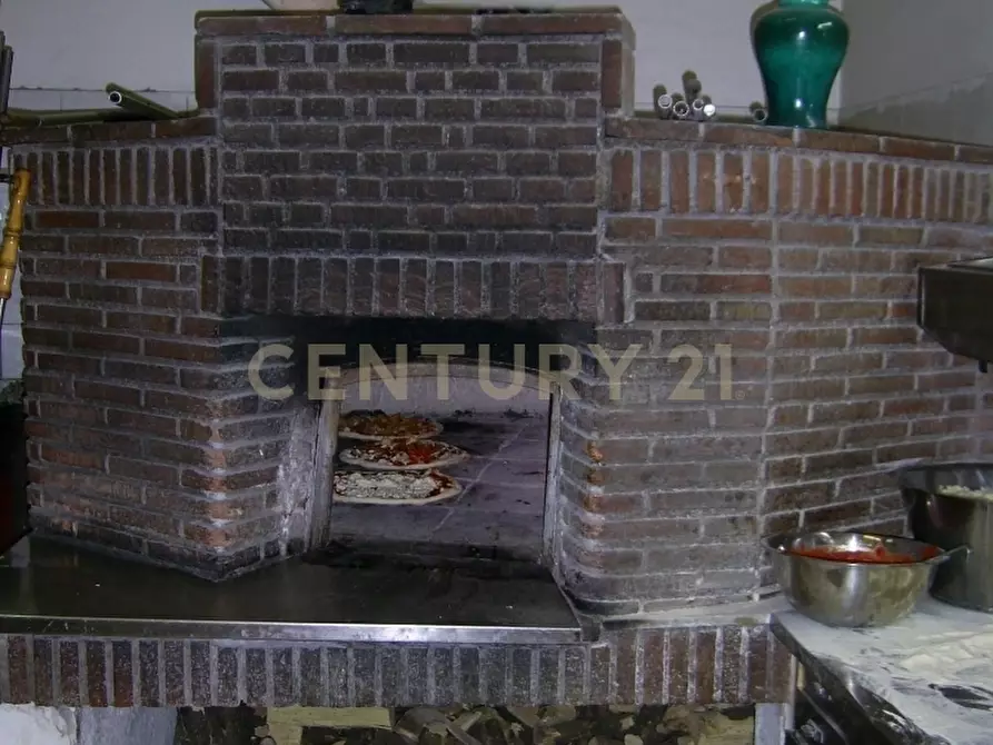 Immagine 18 di Pizzeria / Pub in vendita  in Via della Regione 1 a San Giovanni La Punta