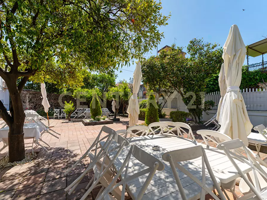 Immagine 16 di Bar / Ristorante in vendita  in Via Piave 3 a San Giovanni La Punta