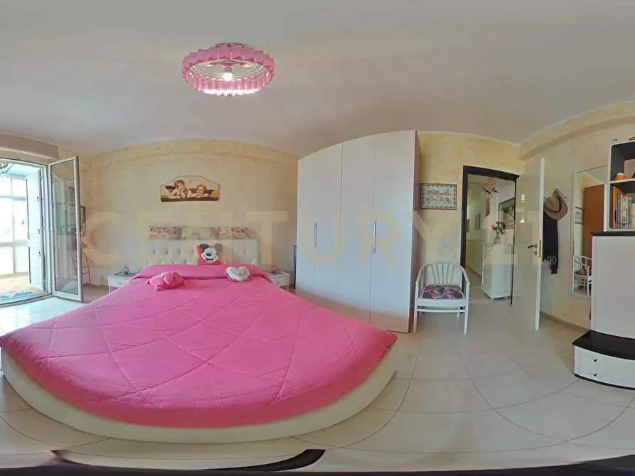 Immagine 42 di Trilocale in vendita  in Via Rettifilo 141 a Santa Venerina