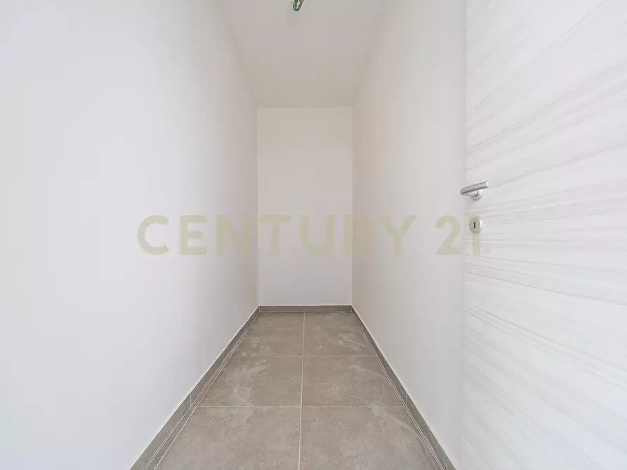 Immagine 21 di Casa trifamiliare in vendita  in Via Basento 4 a Aprilia