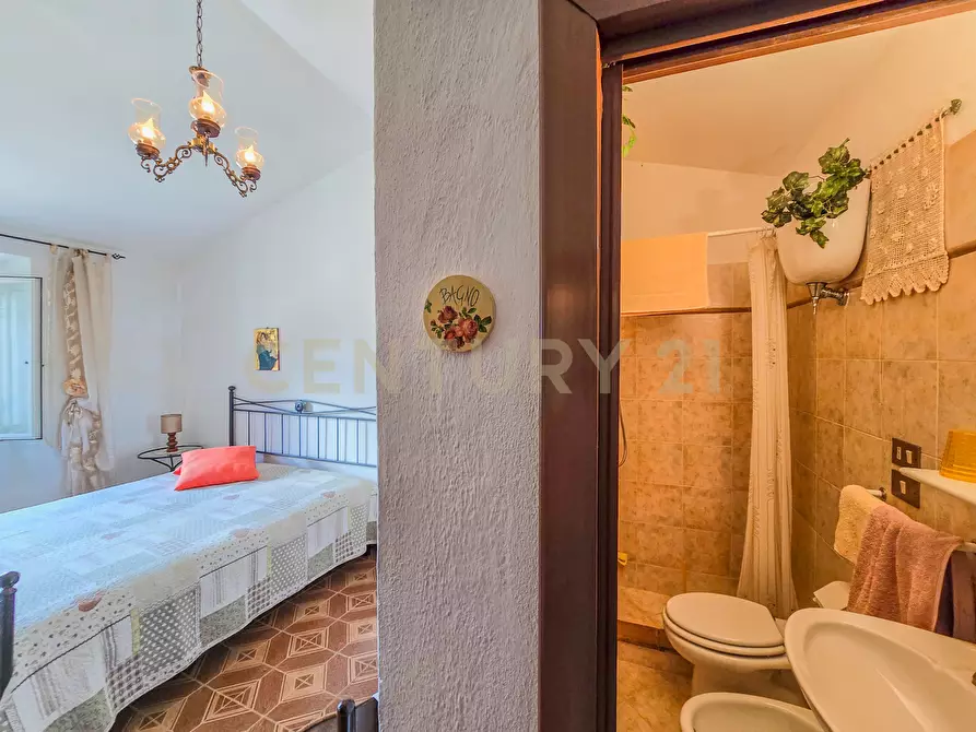 Immagine 12 di Casa bifamiliare in vendita  in Via Monte Rosa 1 a Semproniano