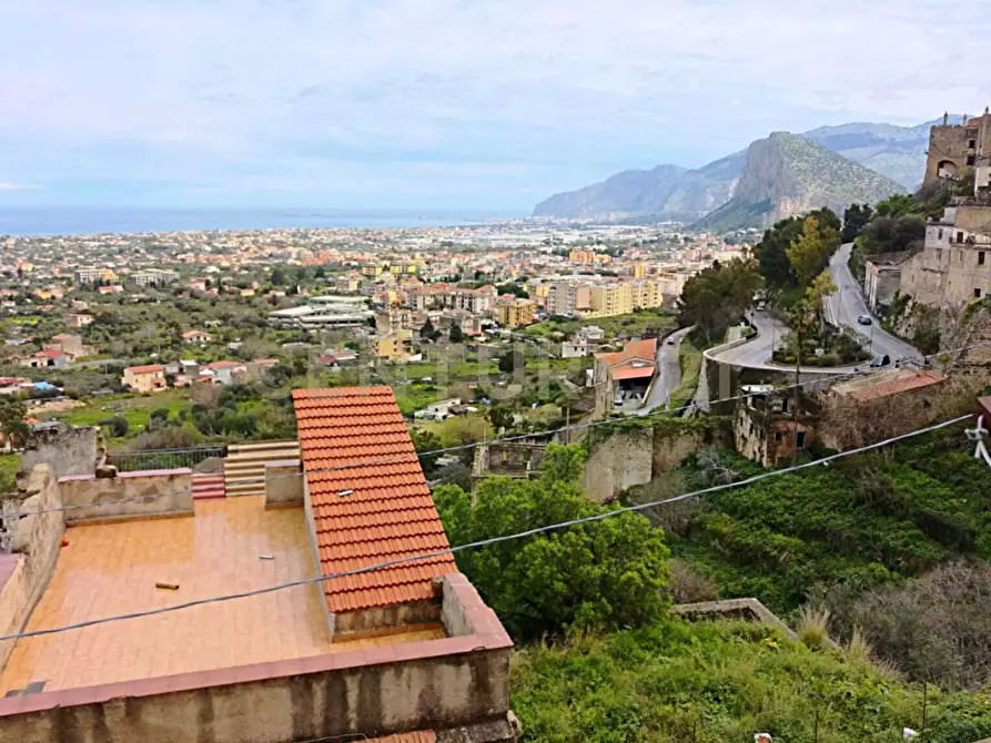 Immagine 39 di Palazzo in vendita  in Via Rione Sofia 6 a Carini