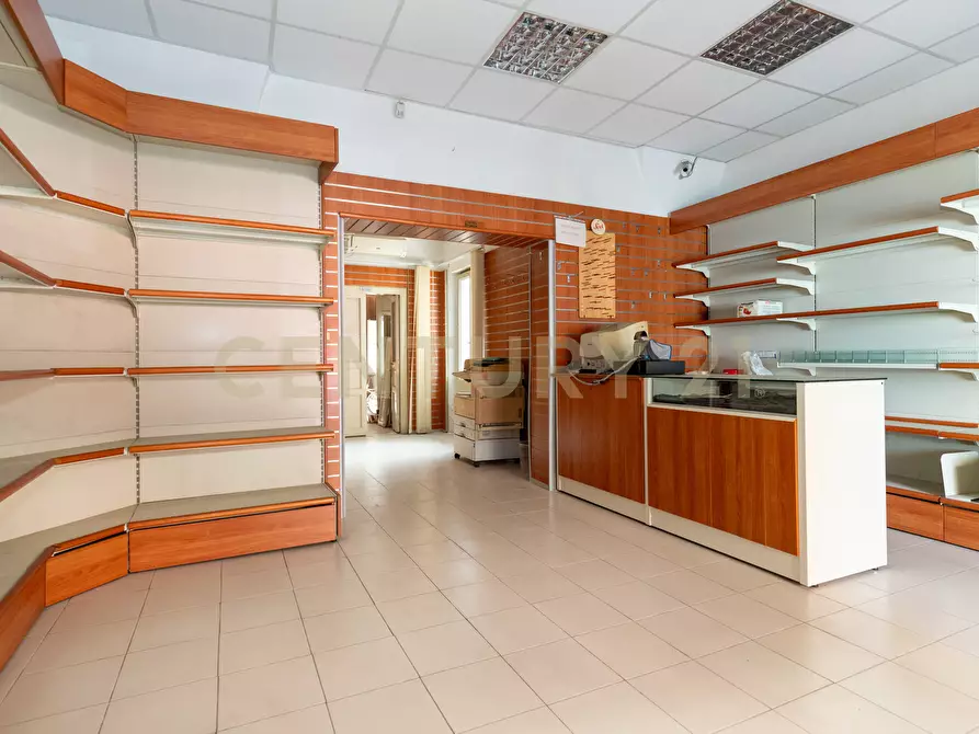 Immagine 5 di Trilocale in vendita  in Via Re Martino 56 a Catania