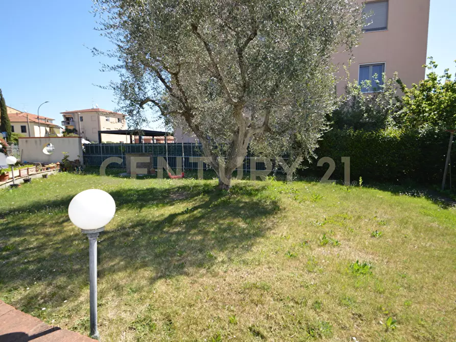 Immagine 17 di Villa in vendita  a Grosseto