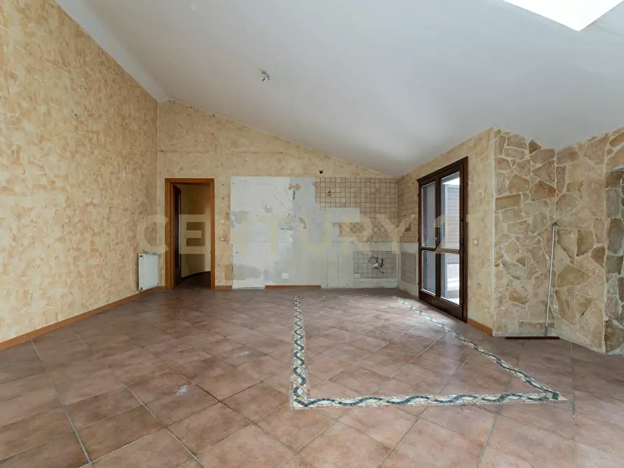 Immagine 42 di Quadrilocale in vendita  in Via Macello 86 a San Giovanni La Punta