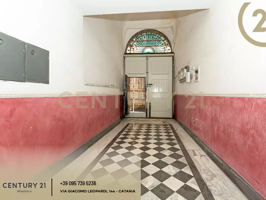 Immagine 4 di Casa indipendente in vendita  in Via Zaccà Rosolia 11 a Catania