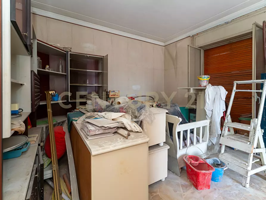 Immagine 23 di Pentalocale in vendita  in PIazza Indipendence 3 a Misterbianco
