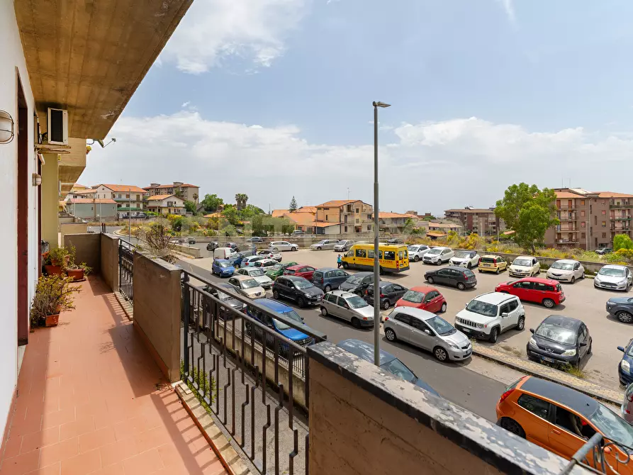 Immagine 14 di Pentalocale in vendita  in Via Stefano Vitale 12 a Catania