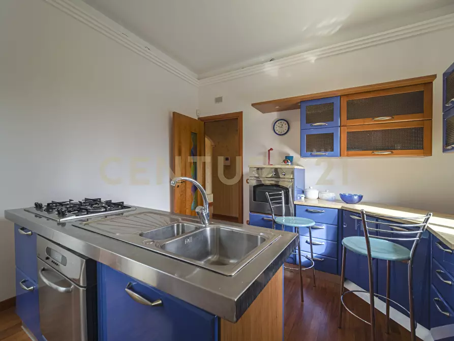 Immagine 19 di Villa in vendita  in Piazza Antonio Stracuzzi 4 a Santa Teresa Di Riva