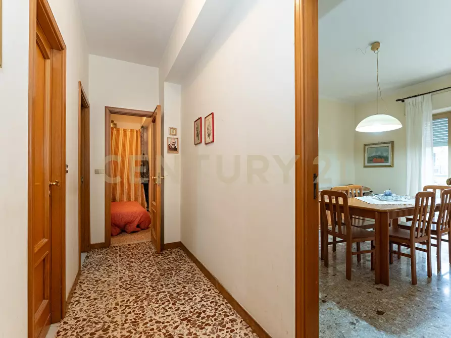 Immagine 30 di Trilocale in vendita  in Via Torino 86 a Catania