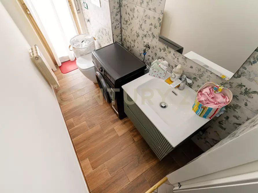 Immagine 29 di Trilocale in vendita  in Via Tremestieri 16 a Mascalucia