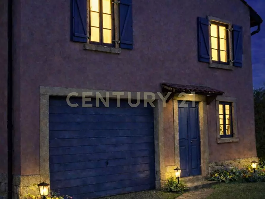 Immagine 2 di Villa in vendita  in Via Belvedere 181 a Verona