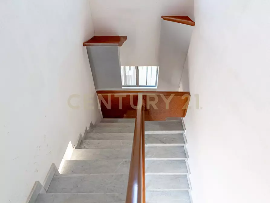 Immagine 35 di Villa in vendita  in Via Macello 47 a Catania