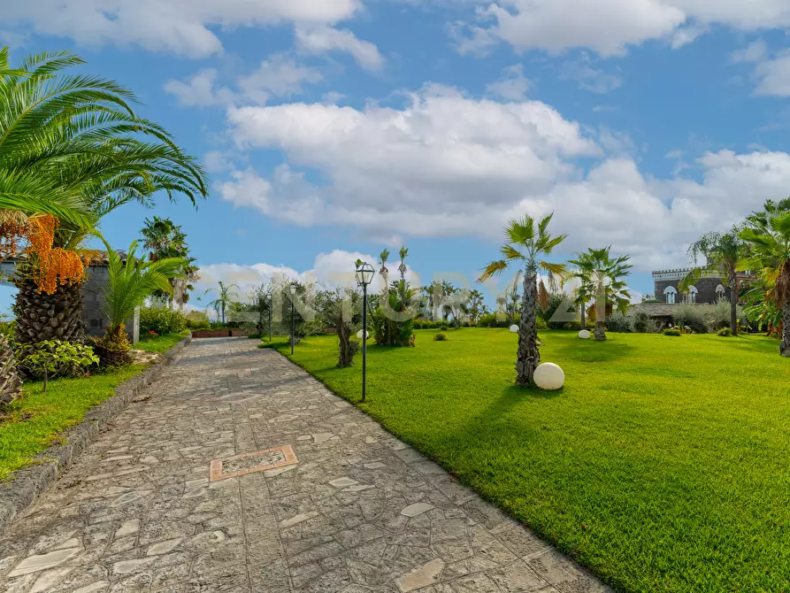 Immagine 20 di Rustico / casale in vendita  in Via Castelnuovo Don Bosco 68 a Acireale