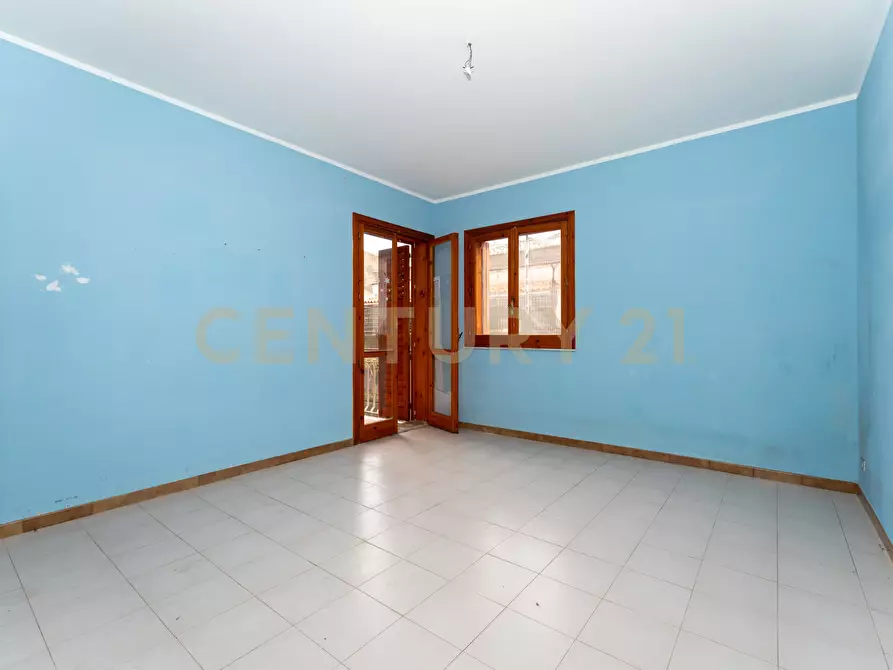 Immagine 12 di Quadrilocale in vendita  in Via Guglielmo Marconi 15 a Viagrande