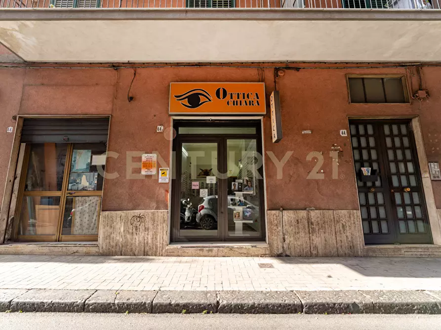 Immagine 16 di Locale commerciale in vendita  in Via Cibele 44 a Catania