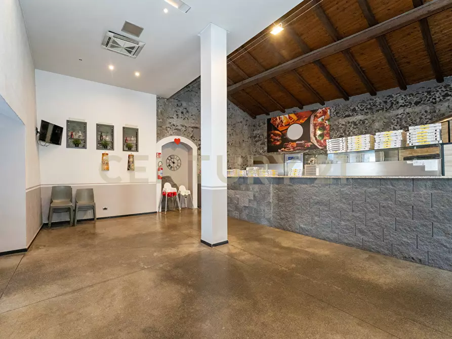 Immagine 9 di Casa indipendente in vendita  in Via Giuseppe Garibaldi 68-70-72 a Nicolosi