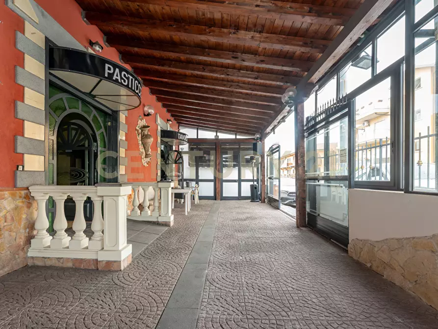 Immagine 5 di Bar / Ristorante in vendita  in Viale Papa Giovanni XXIII 46 a Camporotondo Etneo