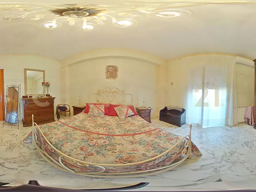 Immagine 59 di Pentalocale in vendita  in Piazza Giovanni Longo 122 a Misterbianco