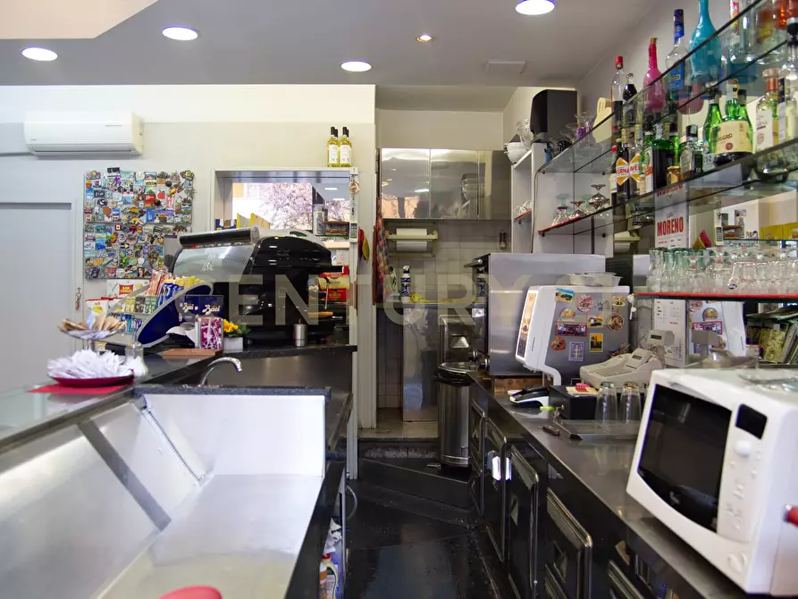 Immagine 12 di Bar / Ristorante in vendita  in Via Tripolitania 203 a Roma