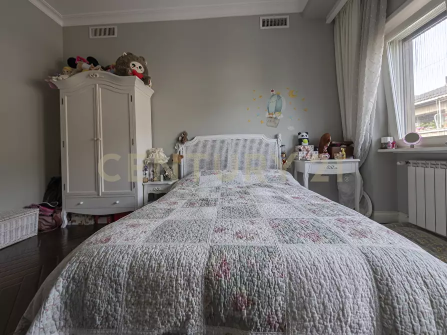 Immagine 27 di Quadrilocale in vendita  in Via Gregorio VII 382 a Roma