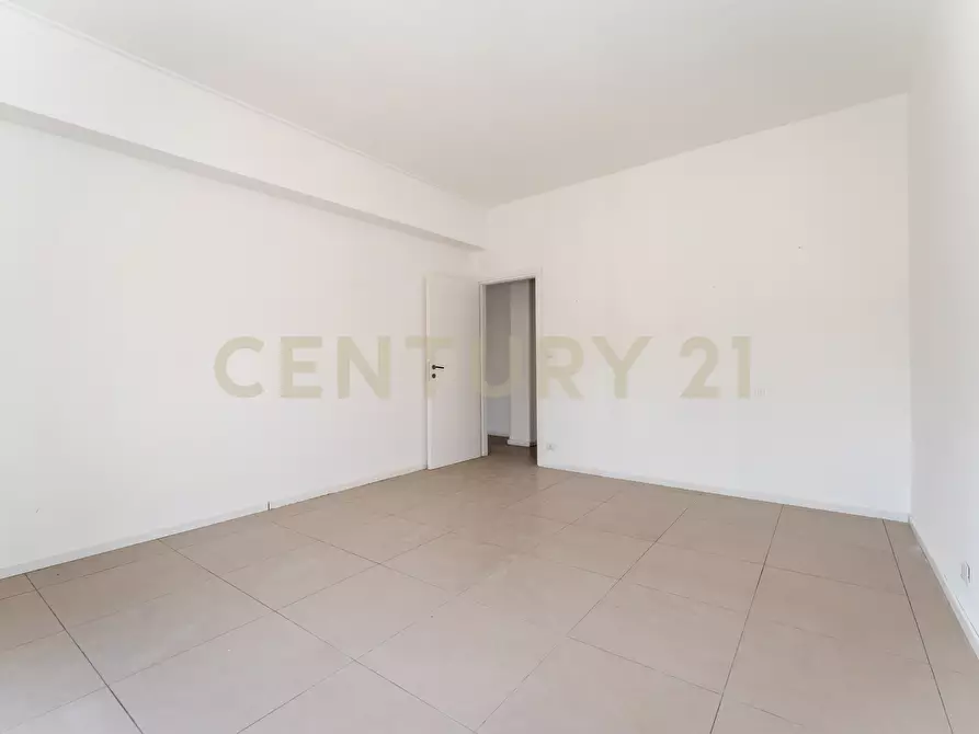 Immagine 36 di Trilocale in vendita  in Via Duca Degli Abruzzi 42 a Catania