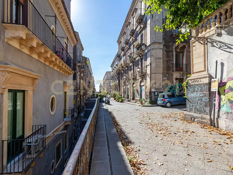 Immagine 45 di Bilocale in vendita  in Via Crociferi 60 a Catania