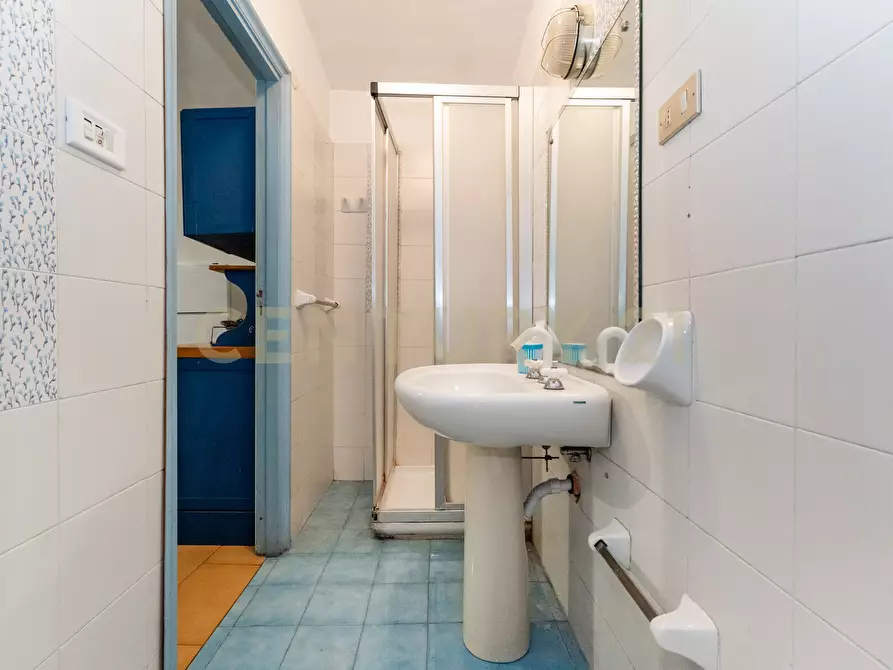 Immagine 43 di Bilocale in affitto  in Via Etnea 299 a Catania