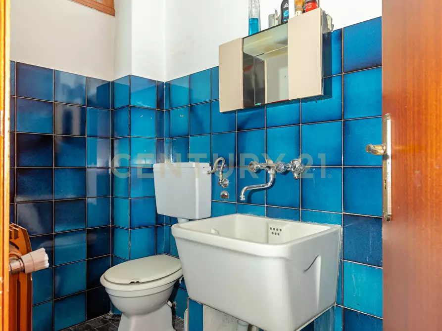 Immagine 36 di Quadrilocale in vendita  in Via Catania 310 a Adrano