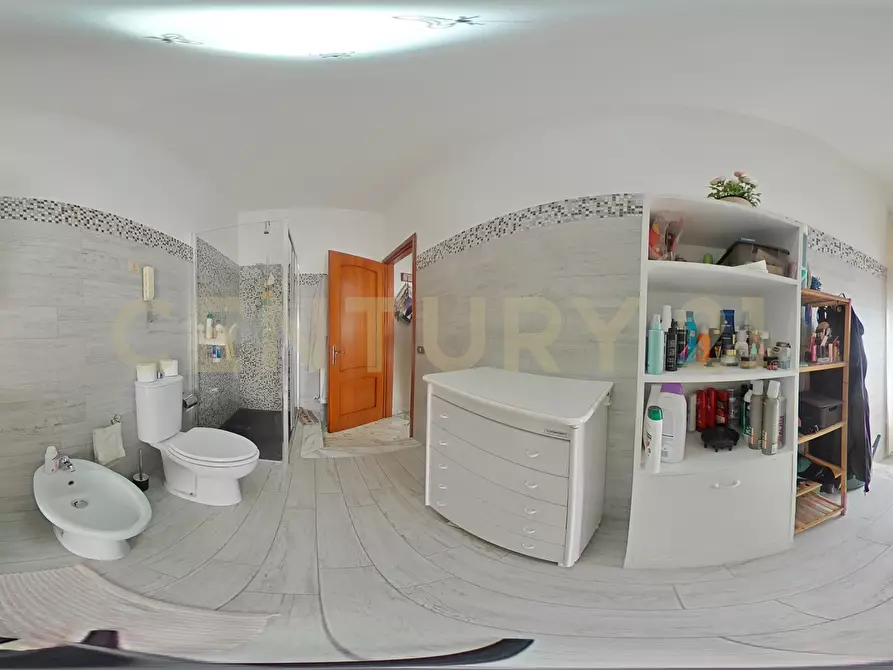 Immagine 58 di Pentalocale in vendita  in Piazza Giovanni Longo 122 a Misterbianco