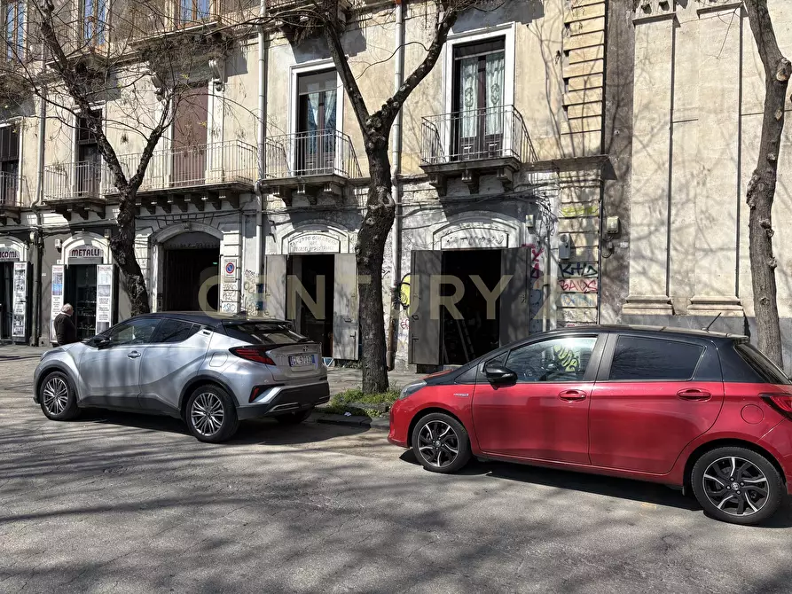 Immagine 1 di Locale commerciale in vendita  in Via 6 Aprile 61 a Catania