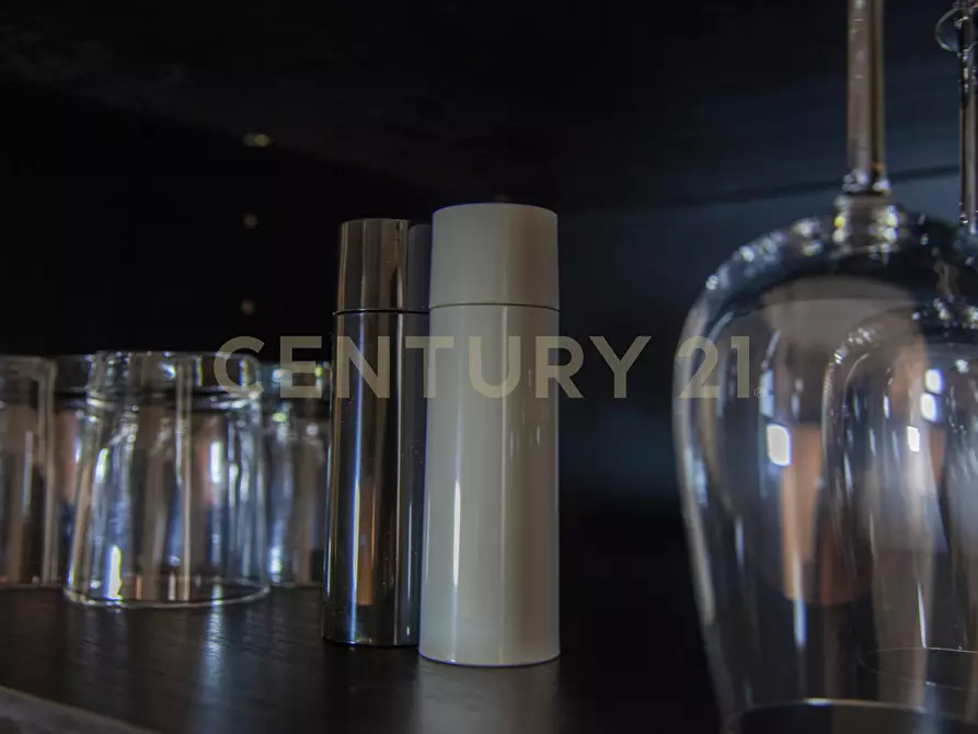 Immagine 38 di Bilocale in affitto  in Via Montecristo 10 a Roma