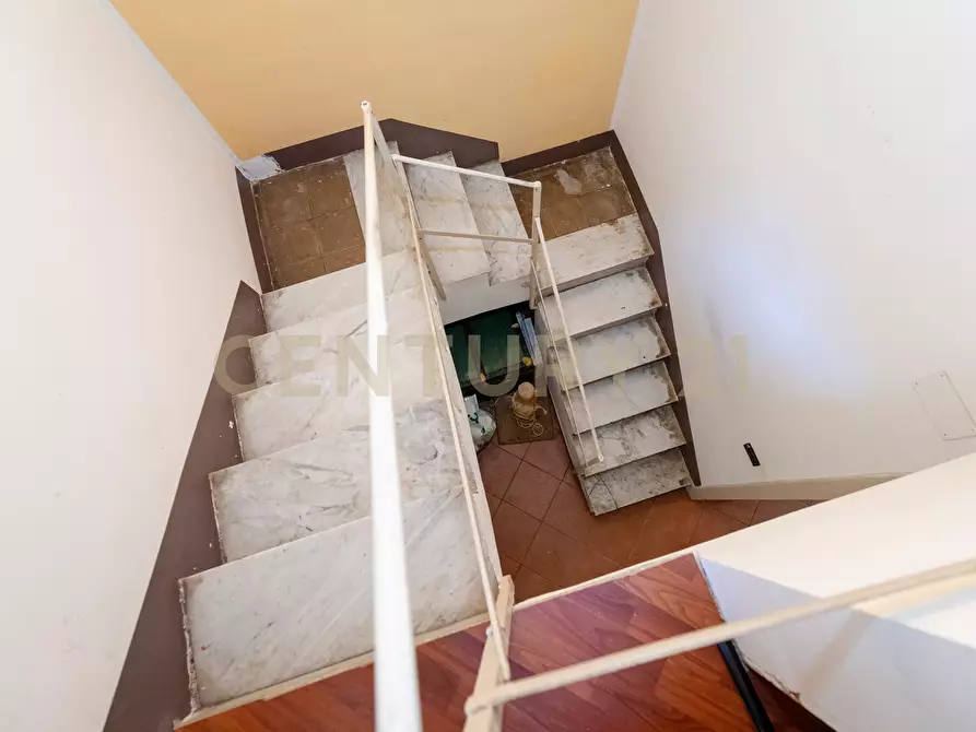 Immagine 47 di Pentalocale in vendita  in Via Etnea 196 a Catania