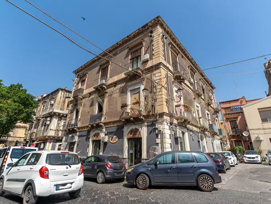 Immagine 45 di Quadrilocale in vendita  in Piazza Miracoli 2 a Catania