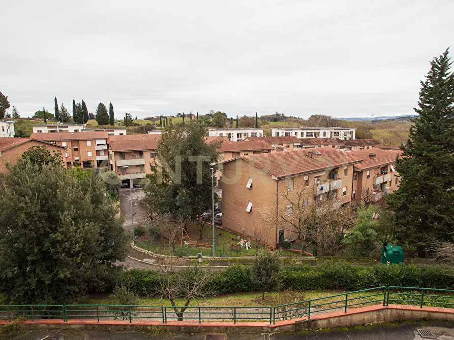 Immagine 17 di Pentalocale in vendita  in Via A. Vignali 16 a Siena