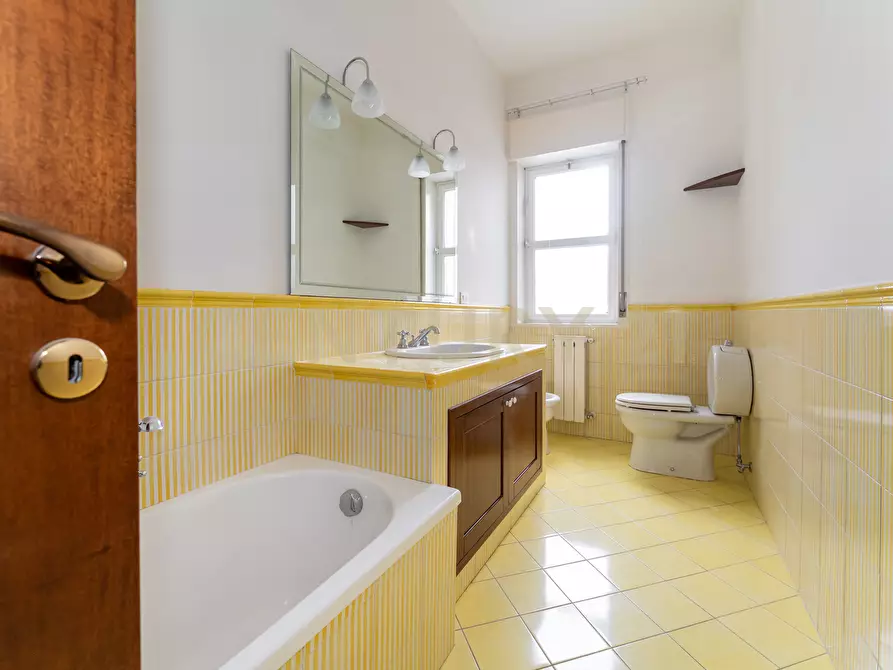 Immagine 26 di Trilocale in vendita  in Via Acquedotto Greco 181 a Catania