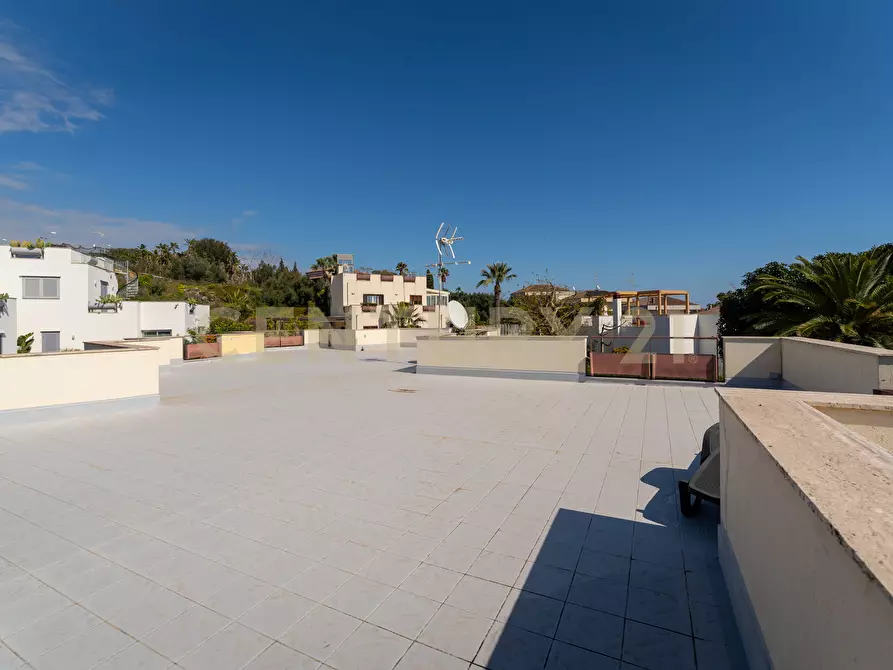 Immagine 86 di Villa in vendita  in Via Antonello da Messina 57 a Aci Castello