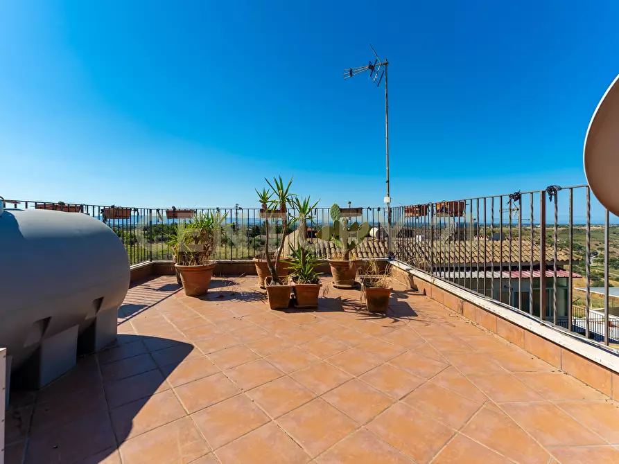 Immagine 134 di Villa in vendita  in Via Ottavia Penna 50 a Caltagirone