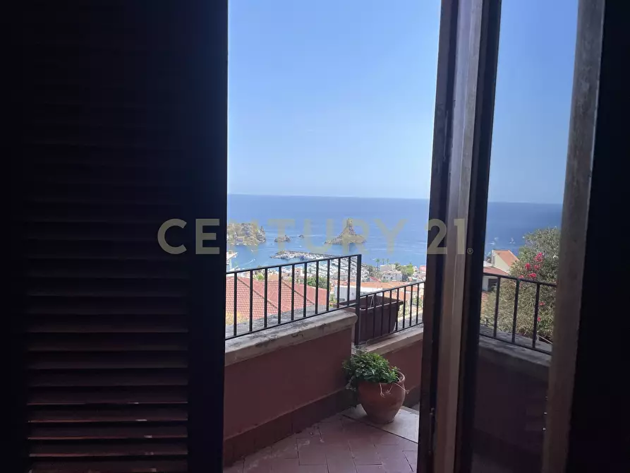 Immagine 29 di Villa in vendita  in manzella sn a Aci Castello