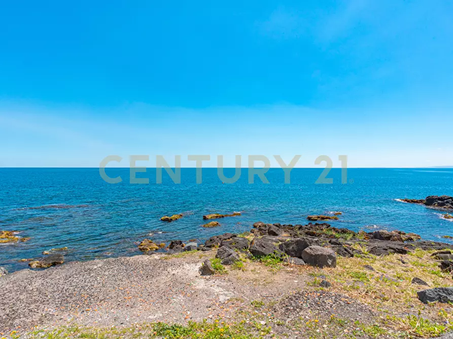 Immagine 30 di Villa in vendita  in Via G. Pezzana 9 a Aci Castello