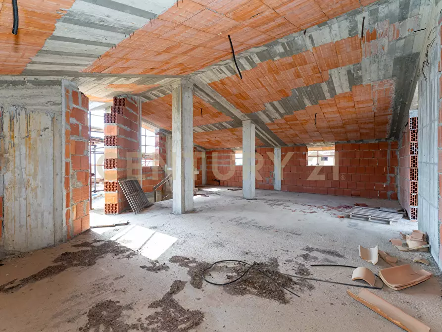 Immagine 43 di Villa in vendita  in Via Vitaliano Brancati SNC a Augusta