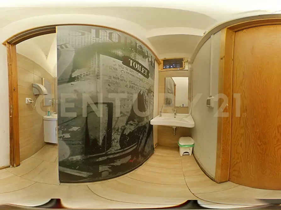 Immagine 35 di Pizzeria / Pub in vendita  in Via Gemmellaro 61 a Catania