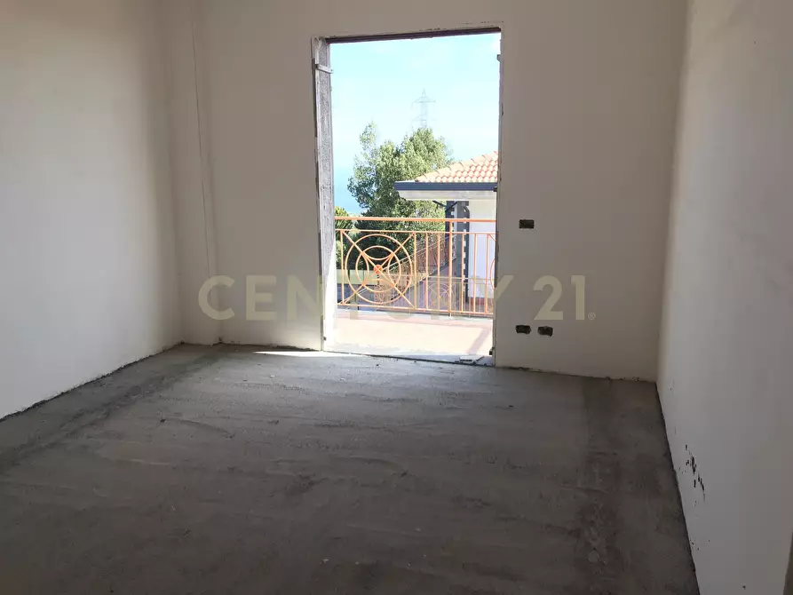 Immagine 27 di Casa bifamiliare in vendita  in via Vincenzo Ricca a Catania