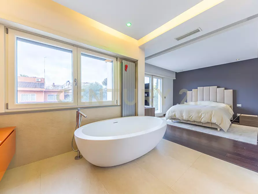 Immagine 87 di Villa in affitto  in Via Bedollo 117 a Roma