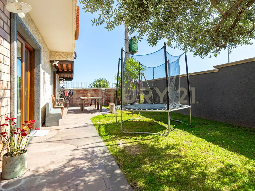 Immagine 3 di Casa indipendente in vendita  in Via Alessandria 80 a San Giovanni La Punta