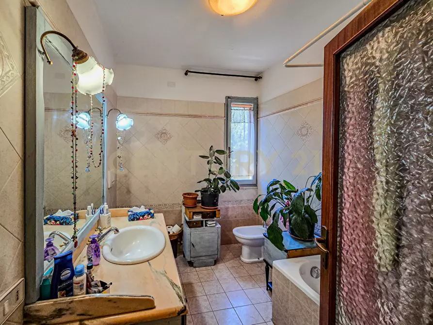 Immagine 8 di Casa semindipendente in vendita  in Via dell'Ingegnere - Loc. Olmini a Roccastrada
