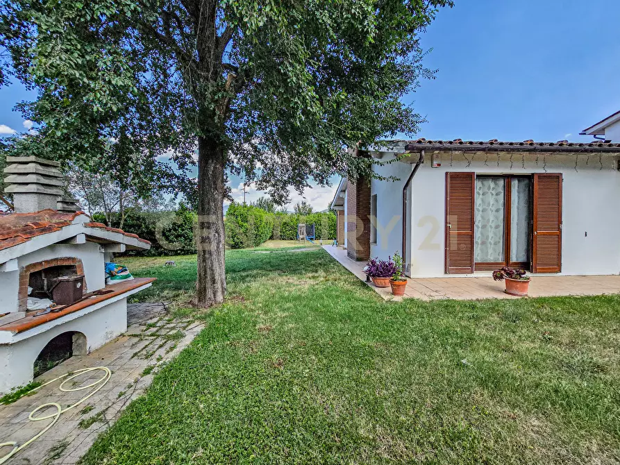 Immagine 1 di Villa in vendita  in Via del Madonnino snc a Grosseto
